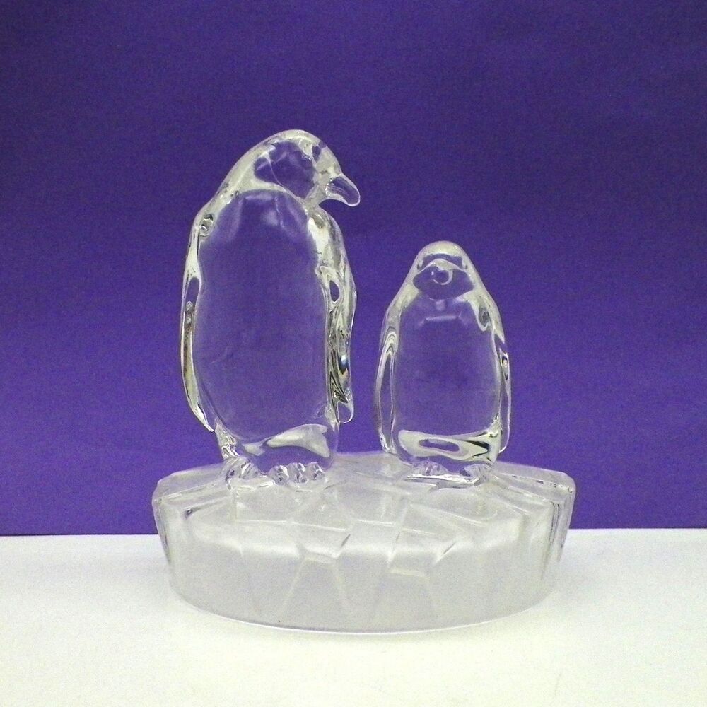 Penguins Glass Sculpture Adult & Chick RCR Italian Royal Crystal Rock